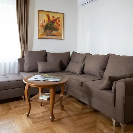Acacia * Kaunas